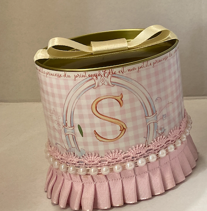 Medium-Large Sized Metal Can with Customizable Band